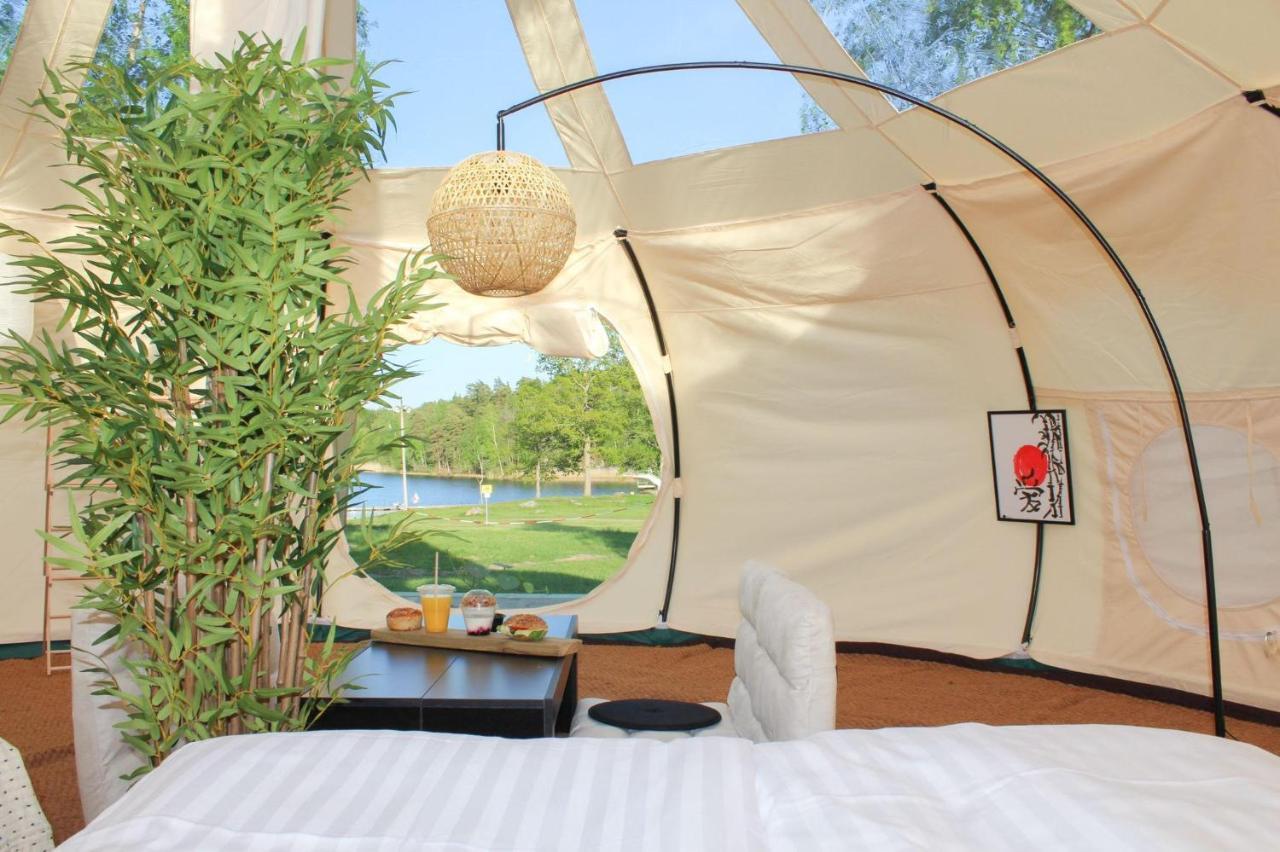Roesjoebaden Camping & Stugby Солентюна Екстериор снимка