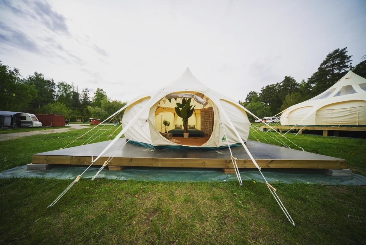 Roesjoebaden Camping & Stugby Солентюна Екстериор снимка