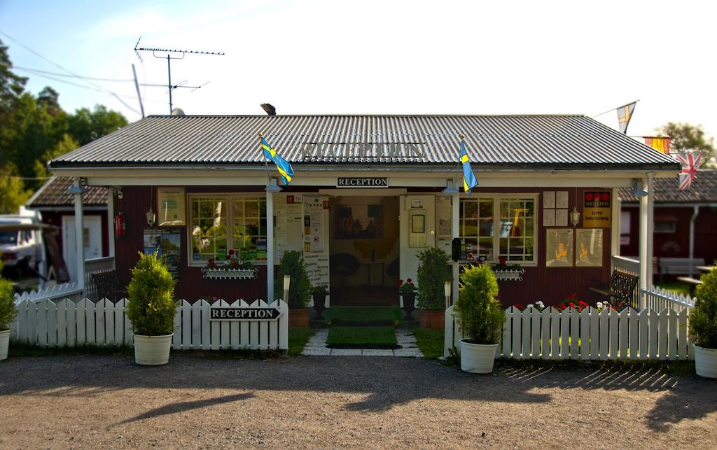 Roesjoebaden Camping & Stugby Солентюна Екстериор снимка