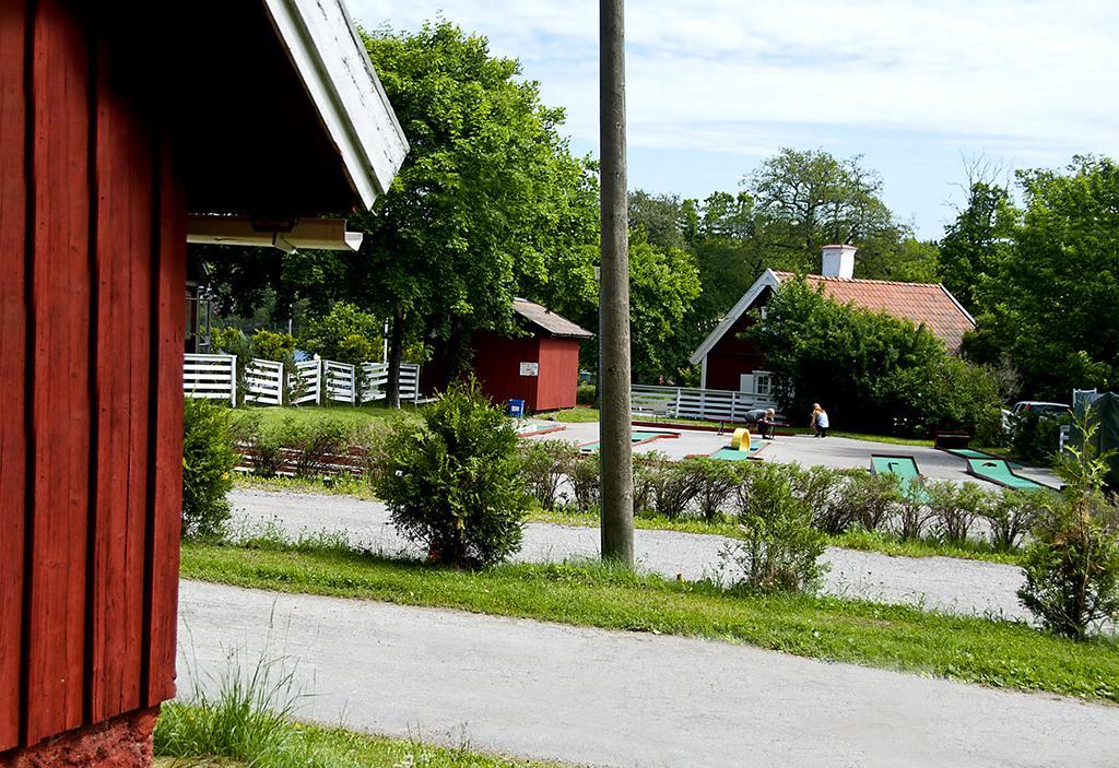 Roesjoebaden Camping & Stugby Солентюна Екстериор снимка