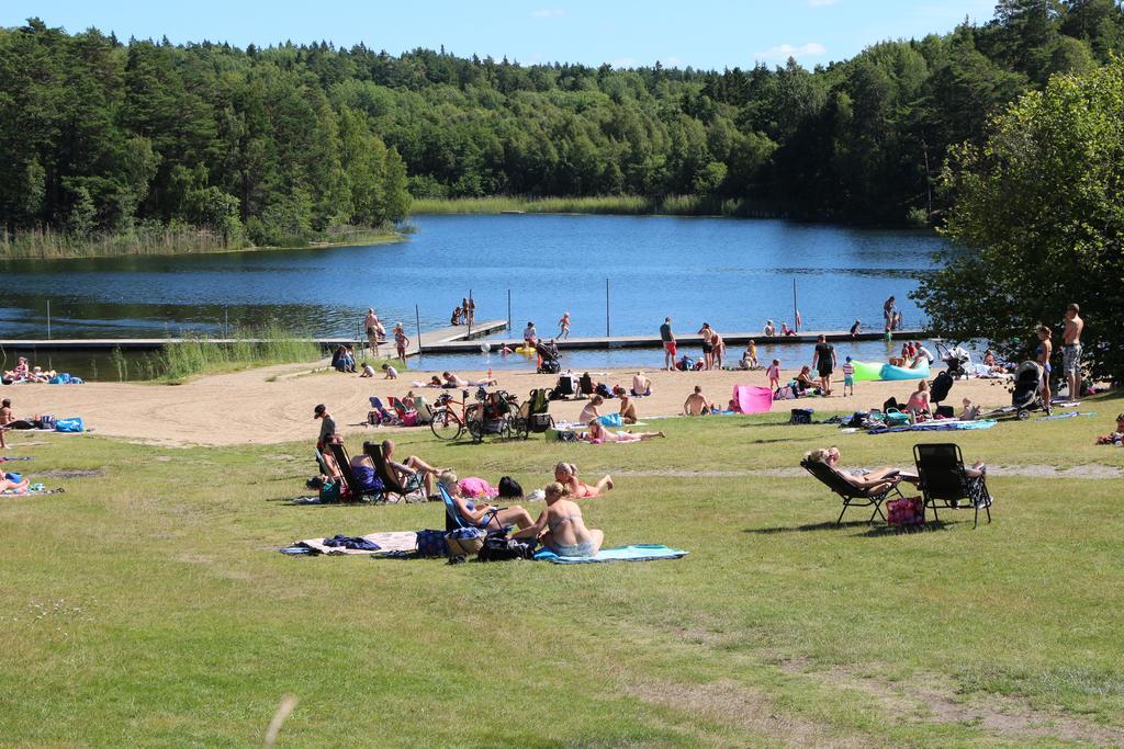 Roesjoebaden Camping & Stugby Солентюна Екстериор снимка